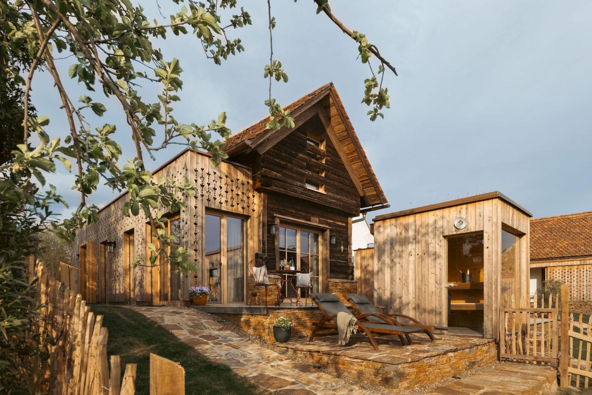 Am Wildbachberg - Luxus Ferienhaeuser Mit Infinitypool, Privatsauna Und Weinkeller 도이치란즈베르그 외부 사진